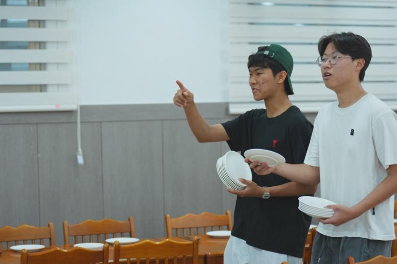 중고등부의 섬김-96